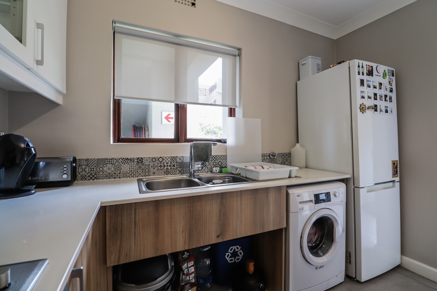 2 Bedroom Property for Sale in Piesang Valley Western Cape